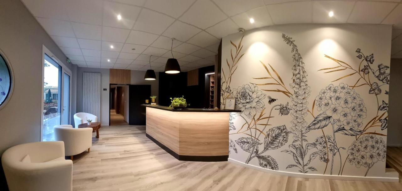 Hotel Pont De Senard Montaigu-Vendee Exteriér fotografie